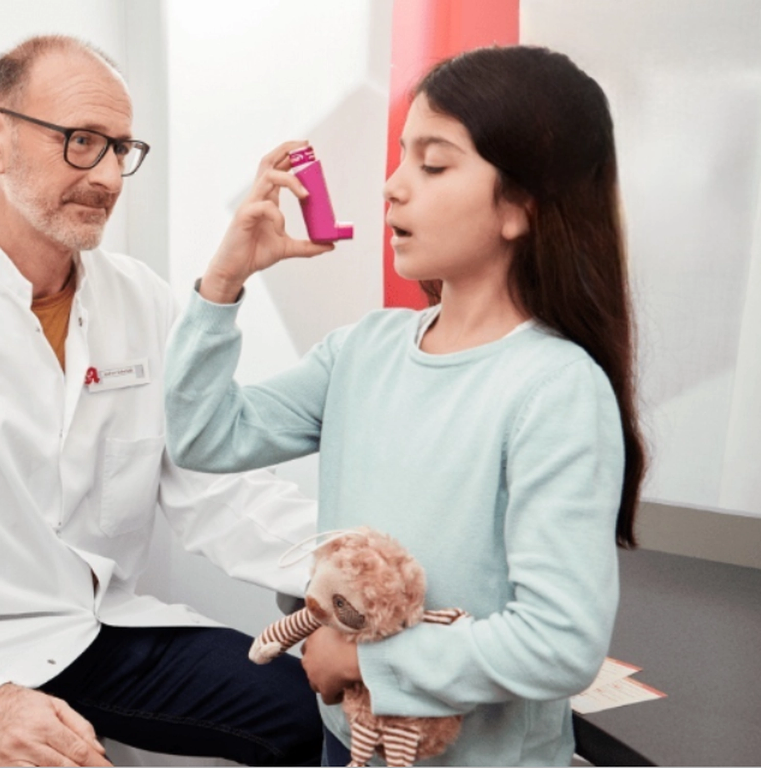Linden-Apotheke - Pharmazeutische Dienstleistungen & Online-Bestellung - Erweitert Medikationsberatung an die korrekte Arzneimittelanwendung bei Inhalativa